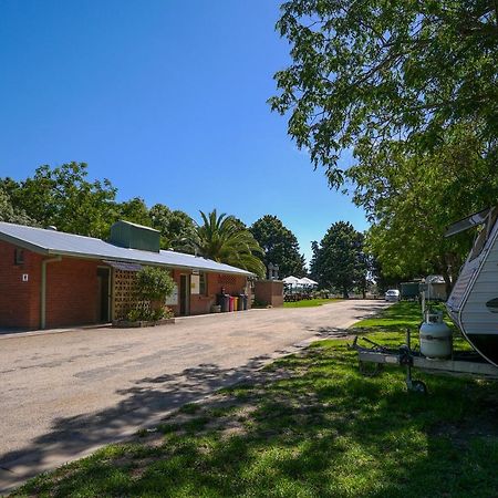 Big4 Wangaratta North Cedars Holiday Park Экстерьер фото