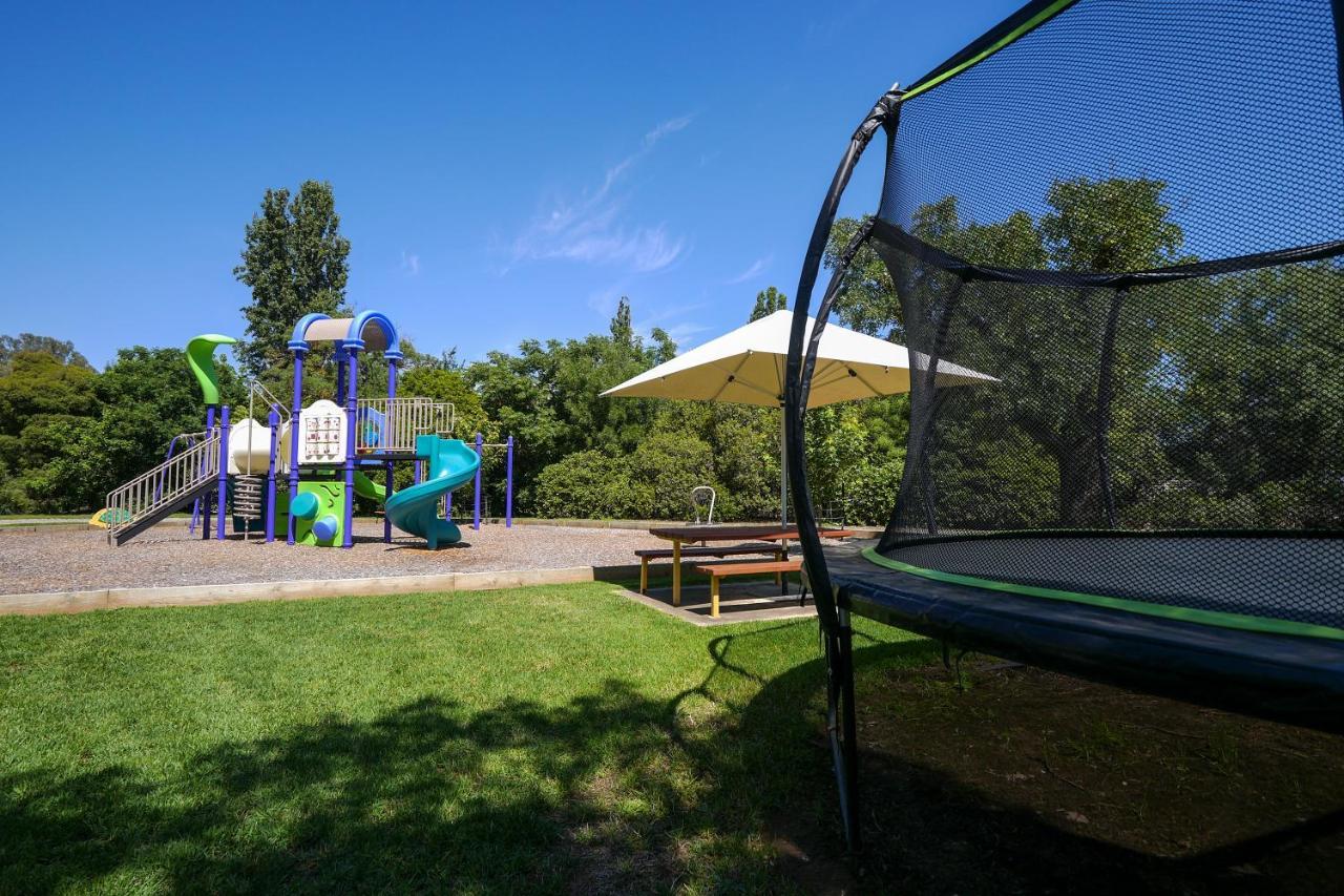 Big4 Wangaratta North Cedars Holiday Park Экстерьер фото