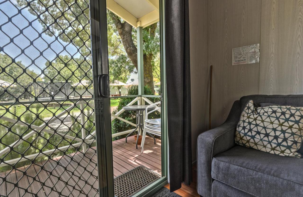 Big4 Wangaratta North Cedars Holiday Park Экстерьер фото